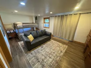 Remote ranch house on 93 acres in the peaceful Indianola Valley! Sleeps 30 - Image 4