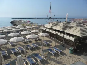 Sanremo: 2 rooms apartment in front of beaches with panoramic sea view + wifi - Image 5