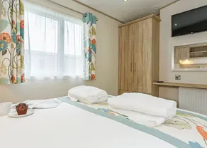 3 bedroom accommodation in Newquay - Image 3