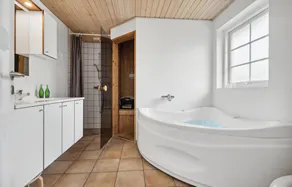 Superbe maison de 3 chambres à Tarm - Image 3
