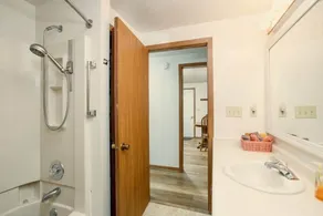 Waters End Cottage by Simple Life Rentals - Image 4