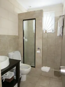 Inchcape Seaside Villas right on Silver Sands Beach - Garden Apartment - Image 2