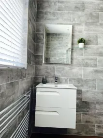 3 By The Sea, Ground Floor Apartment By The Sea - Image 2