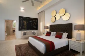 Punta Aguila Spectacular 4 Bdr / 6 Bath Free Golf Cart  Chef and Waiter Included - Image 5