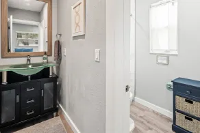 Beautiful 4BR Home w/New Patio |Well Appointed | Sleeps 10 |1 Mile to Gardens & Adventure Island - Image 3