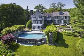 Lakefront Estate in Westchester - Image 3