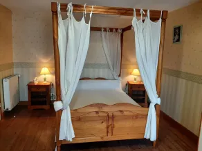 Charming 18th Century Gîte with Garden, Fireplace, and Modern Amenities - Image 3
