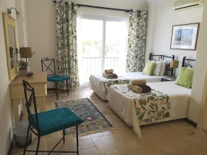 Large Stylish Villa close to the Sea Sleeps 10,  Panoramic Sea Views and Pool - Image 3