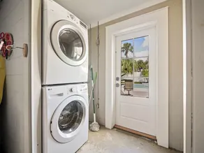 SaltRunner: Updated 3/2 home with Private Pool - Image 2
