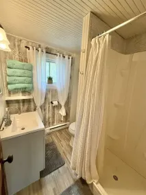 Kendall Cottage Limit 6 3 Bedroom Villa - Image 2