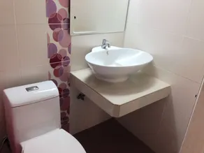 Yaowamal Apartment - Image 2