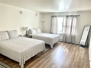 Comfy, Clean & Spacious w/2 TVs, parking, laundry  - Image 5