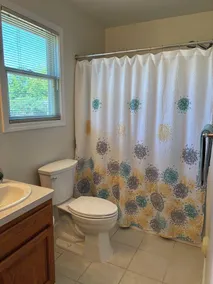 Duplex in the country ten minutes from Frankenmuth-Betty’s Birch Run Road Place. - Image 4