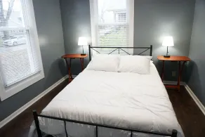 Great 2 Bedroom Near Starved Rock & Downtown Ottawa Dining - Image 4