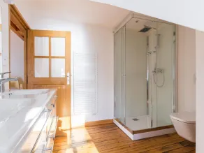 Renovated townhouse in St Denis-le-Vêtu, port view - Image 3