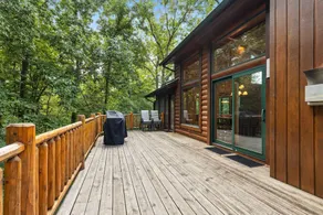 Secluded Spacious Cabin with Large Bedrooms and Huge Deck & Hot Tub - Image 3