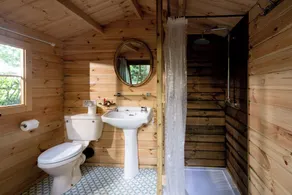 Hollington Park Glamping - Image 3
