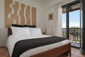 Luxurious Villa Nefeli Next To the Beach - Image 4