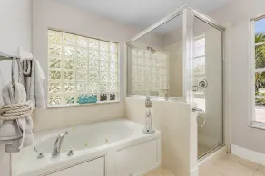 Pet friendly spacious home for large groups! Pool & jacuzzi, game room! - Image 4