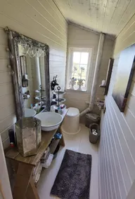 High standard cabin with view, hiking and fishing Ocean boat rental possible - Image 2