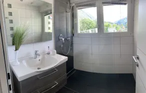 Casa de férias grande, cabana na montanha com piscina, panorama da montanha, internet, perto da área de esqui - Image 4