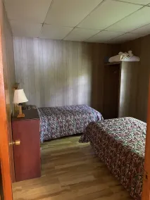 2 BR Waterfront Cottage - Image 5