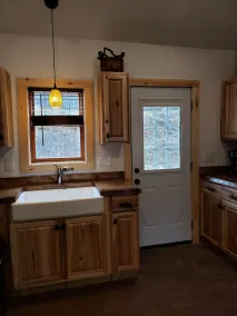 2 STORY ADIRONDACK LOG CABIN-SKI ! SKI! SKI! - Image 4
