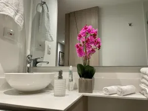 510 Spectacular view, comfortable and modern. Excellent location, high quality wifi - Image 3