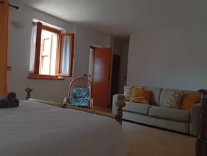 Dejlig lejlighed med gårdsplads og have - Image 4