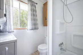 Lakeview cabin, 3 min walk to the beach! - Image 4