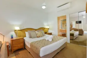 Seascape Holidays - Portsea Apartment 44 - Image 3