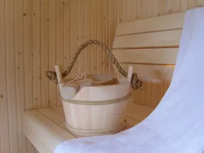 Pretty, Romantic Cornish Cottage with Hot Tub & Sauna near the Beach - Image 3