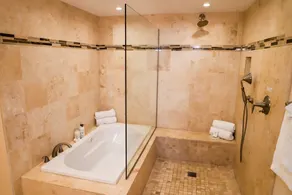 Key West Beachfront Luxury 2/2 Condo A212 - Image 3