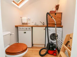 SPRINGSIDE, pet friendly, country holiday cottage in Lynton - Image 2