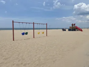 South Haven Condo w/ LAKE MICHIGAN + LIGHTHOUSE VIEWS w/ POOL + PRIVATE BEACH  - Image 2