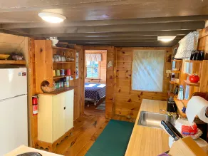 Cove Cottage: In ruhiger Lage zwischen den Kiefern des ruhigen Seavey Cove Eingebettet - Image 3