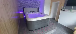 EDEN Jacuzzi privat suite - Image 2