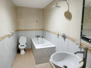 5 Bedroom Villa with poll - Image 3