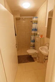 Ground floor apartment HIGHSPEED W-LAN, 5 persons, terrace/garden for single use - Image 4