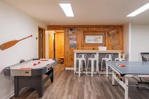 Waterfront Luxe: Kayak & SUP From Private Dock, Pong & Air Hockey, Near Hudson - Image 2
