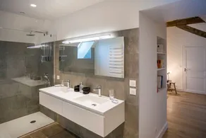 Le Clos Lumiere - Four Bedroom Villa, Sleeps 8 - Image 4