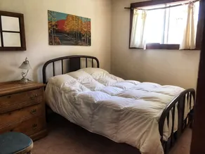 Casa privada em Muskoka em 5 hectares com 300 pés de beira-mar - Image 4