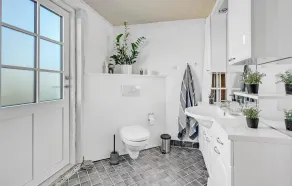 Stunning Apartment In Nørre Alslev - Image 2