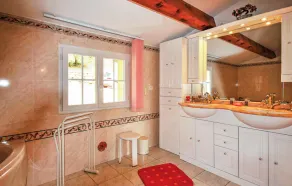 Schönes Zuhause in Ste-Anastasie-s/Issole - Image 4