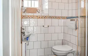3 Bedroom Nice Home In Lanvellec - Image 4