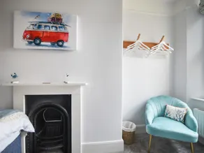 55 QUEEN STREET, family friendly, with open fire in Seaton, Devon - Image 2