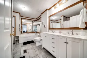 Cottage at the Creek - 4 Bedrooms - Image 2