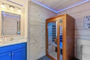 Top of the Line Treehouse Cabin - Image 4