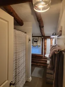  Your Mountain Cabin Getaway Awaits! - Image 3