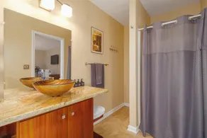 Large Home w/ 2 covered Pickleball Courts near Volcano National Park sleeps 16 - Image 2